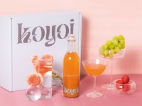 低アルコールカクテル「koyoi」バラ香るイチゴのカクテル「Suite room」ギフトでお母さんに感謝を伝えよう
