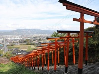 無人神社の御朱印を地元スーパーでゲット！？　社長が思いを込めて、押印してます