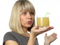 路上寝が最多！？独女に「お酒で失敗したこと」を聞いてみた