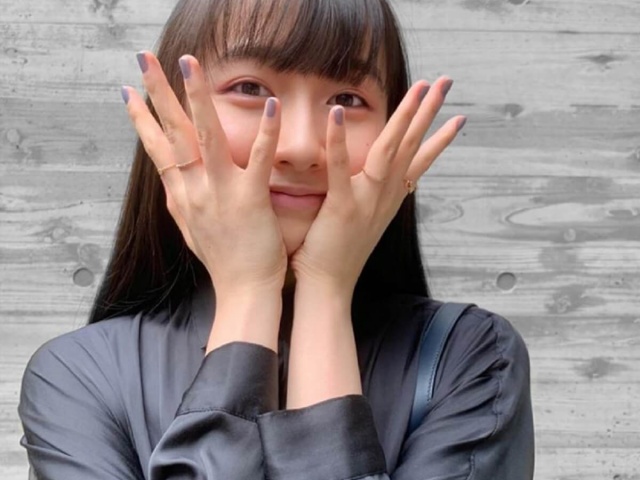 Cocomi ラベンダー色のネイルに疑問が殺到したワケとは 1ページ目 デイリーニュースオンライン Cocomi ラベンダー色のネイルに疑問が殺到したワケとは 1ページ目 デイリーニュースオンライン