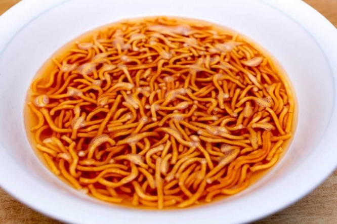 ベビースターラーメンにもお湯をかけてみた！