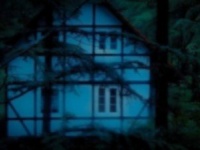 「おかしい...」山中を30分ほど歩いたのに誰にも会わない　やっと見つけた民家、ドアと叩くと出てきたのは