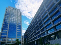 職場で『女性職員のスカート内盗撮』　千葉県職員(53)懲戒処分　職員は「スリルを感じたくなった」