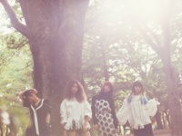 4人組ガールズバンド・SCANDALが10周年を語る！ 「ようやく本当のスタートラインに立てた」