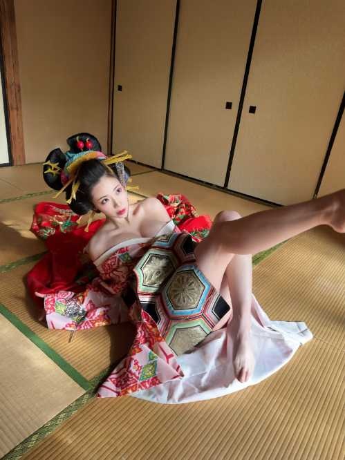 X：鈴木ふみ奈(@suzukifumina)より