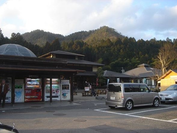 岐阜県関市の「道の駅平成」（Monamiさん撮影、Wikimedia Commonsより）