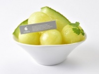 【六本木土産】ジューシーな果汁があふれ出る！　果肉を贅沢に使用した「マスクメロンババロア」