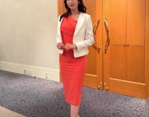 0ページ目)”たまらんボディー”熊田曜子、白のランジェリーにガーター