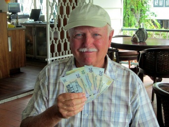 いらない。画像と本文は無関係です（David Stanleyさん撮影、flickrより）