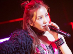 板野友美、作詞、作曲を一人でこなした新曲『君に贈るうた』をワンマンライブで披露
