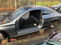 家の前に止めておいた車が思いっきり解体されていた件