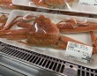 「値段がおかしい」「ゼロ忘れてるのかと」　岩手の鮮魚店が〝値上げ〟したデカい蟹にネット驚がく