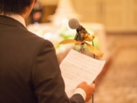結婚式の「友人の余興」で男性がつまらないと思うものTOP5