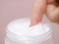 「コスメ」と「コフレ」のちがいって？　実は意味がわからない化粧品用語6つ