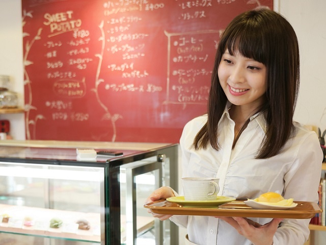 出会いがほしいなら飲食が人気！先輩社会人に聞いたおすすめバイト