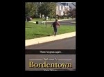 まるで映画のワンシーン！　通学路を全力疾走する少年に“BGM”をつけてみた