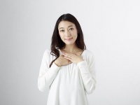 【簡単豊胸法】バストアップに効果のあるツボがある！？豊胸効果のあるツボとは？