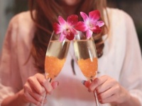 あ、それ間接キス……。気になる女子に「お酒、ひと口ちょうだい」と言われたときに思うこと4つ！