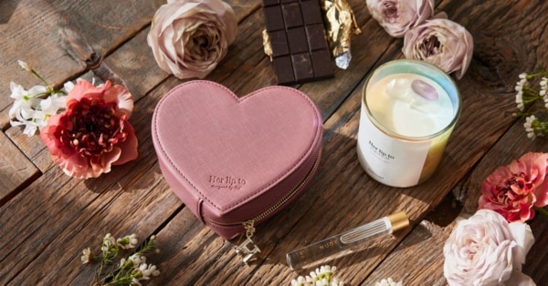 ここだけのアイテムも。小嶋陽菜プロデュース「Her lip to」バレンタイン限定セット