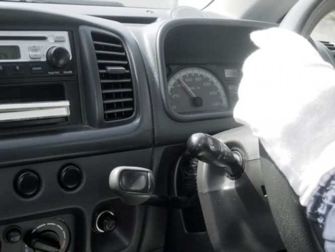 タクシー運転手が話し始め...（画像はイメージ）