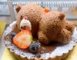 「可愛過ぎて最高」「さすが関西」　京都の洋菓子店が生み出した「タルト・クマネテルヤン」に31万人熱狂