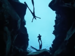世界最高峰の透明度『シルフラ』やアイスランド最大の湖を泳ぐ映像が美しい