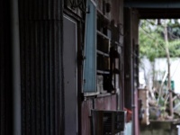 笑顔の裏に、何があったのか（画像はイメージ）