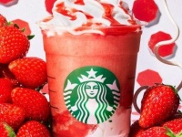 「ゴロッと イチゴ フラペチーノ」