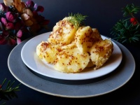 すぐおいしい！茹でたじゃがいもをハチミツと粒マスタードで食べる、甘辛ハニーマスタードポテトの作り方 【ネトメシ】