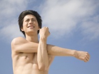そこはちょっとNGで……！　彼氏のモノでも無理な男性の身体の部位・5選