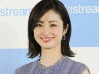 上戸彩