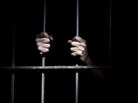 長期間、独房に閉じ込められると人はどうなるのか？