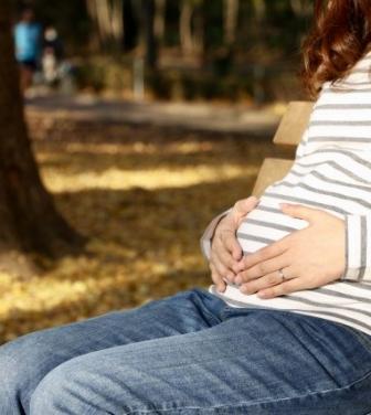 「妊娠中に公園で貧血になった私。見知らぬ女性に『お子さんを見ています』と言われ任せたら」（東京都・70代女性）