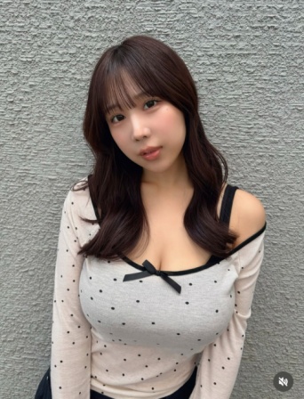 Instagram:ももき とわ(@momoki_0515)より