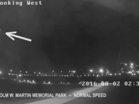 米セントルイス上空を漂う謎の光を監視カメラが捉えた！