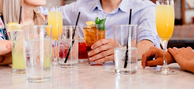 合コンでモテたいけど周りを敵にしたくないなら。秘密のモテ術8選！