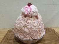 桜風味のチーズをトッピング