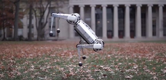 こいつ、回るぞ・・・バク転できる四足歩行ロボット「ミニチーター」が開発される（米マサチューセッツ工科大学）
