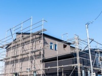 「建築中のマイホームに勝手に入り込む隣人。大工に聞くと、毎日彼らの夕飯を...」（都道府県・年齢不明女性）
