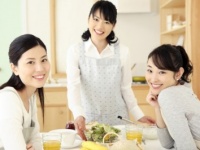 圧倒的大差！　専業主婦VS兼業主婦　お得なのは⇒●●主婦！