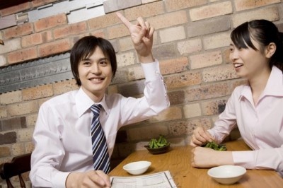 きゅんっ！　合コンでされたら即好きになる「男性の気遣い」6つ