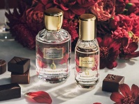 Flora Notis JILL STUARTと「ル ショコラ ドゥ アッシュ」がコラボ！　チョコレートコスモスの香りが限定登場