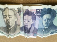 お金も悲しんでいます