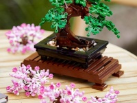 水もいらないし枯れない。LEGOで作る盆栽キットは花の代わりにカエルがカモフラージュ