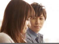 キッ、許せない！　彼女以外にアプローチされて「グラっ」ときた男性は●％