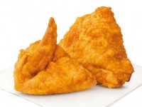 「オリジナルチキン」2ピース（画像は公式サイトより（一部編集部で加工））