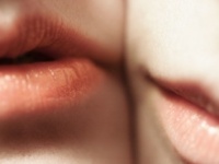 男性陣がパッと見で予測する「キスがうまそう」な女子の特徴4選