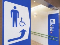どうすっかな！　デート中、トイレで男性が考えていること5つ