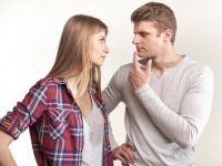 意外な結果!?　「はっきり物を言う女性」vs「ひかえめな女性」！　男性に人気があるのは……。