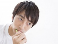 今ごろ何してんだろ……？　男性が「彼女の顔を思い出す」とき6つ！